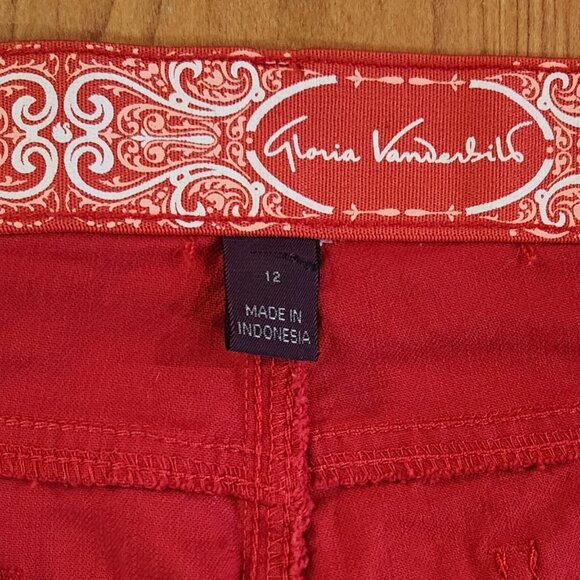 Gloria Vanderbilt Bermuda Shorts - Picture 6 of 8